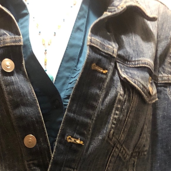 H&M Jean Jacket with Side Pockets waist length Cute & Stylehsh. - Picture 7 of 7